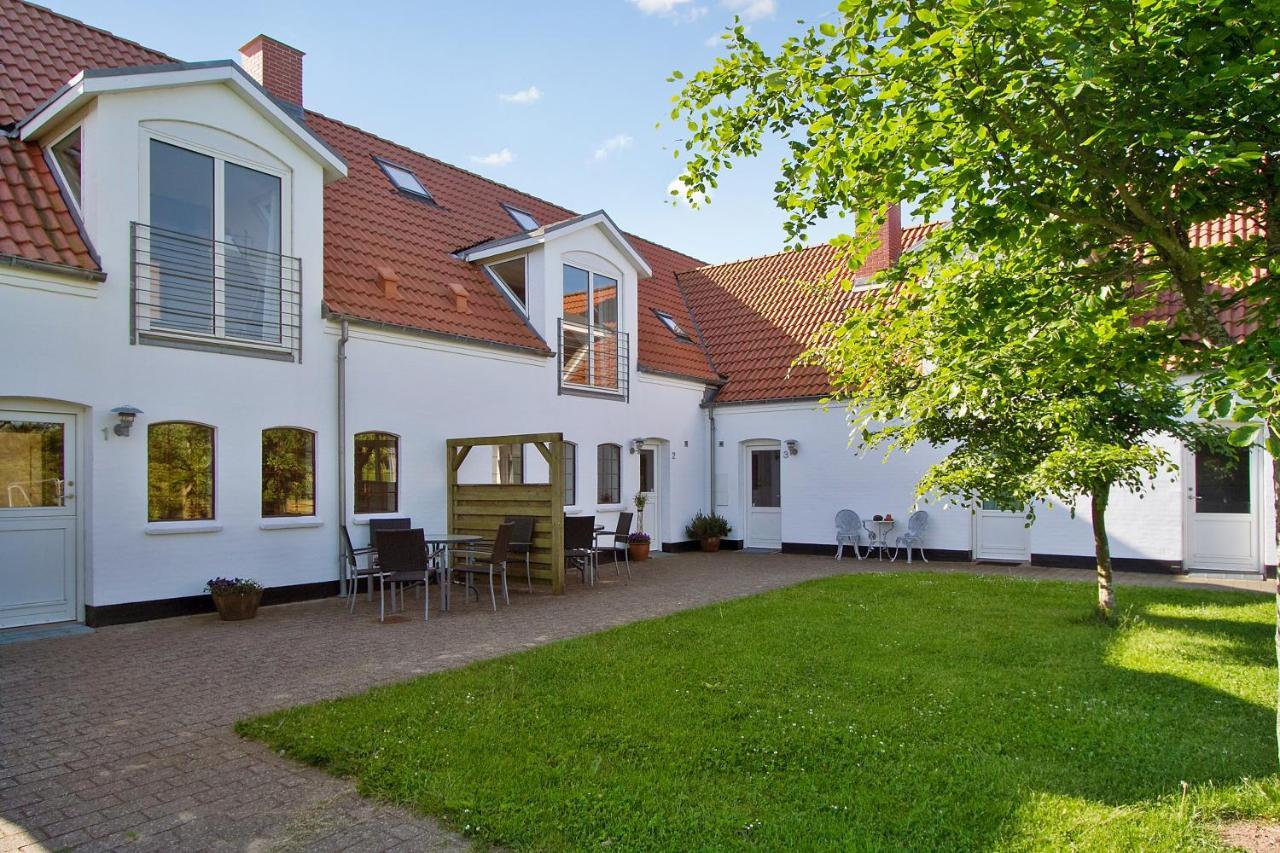 Klitgaarden Aparthotel Hjorring Exterior photo